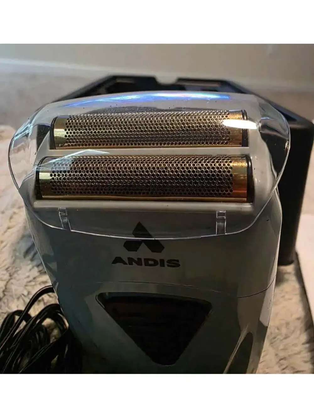 Andis ProFoil Lithium Titanium Foil Shaver TS-117235 Like New